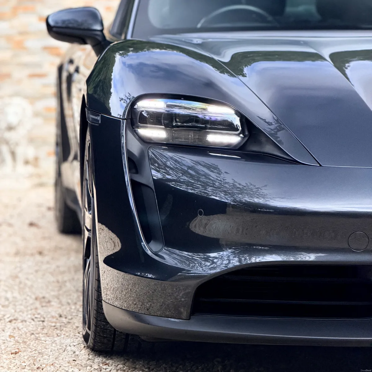 2021 (211) Porsche Taycan 4S Overboost Performance - Image 3