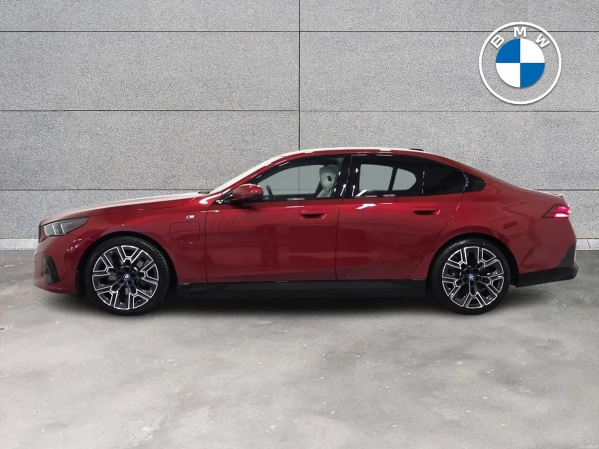 BMW 5-Series 530e M Sport Pro Saloon - Image 3
