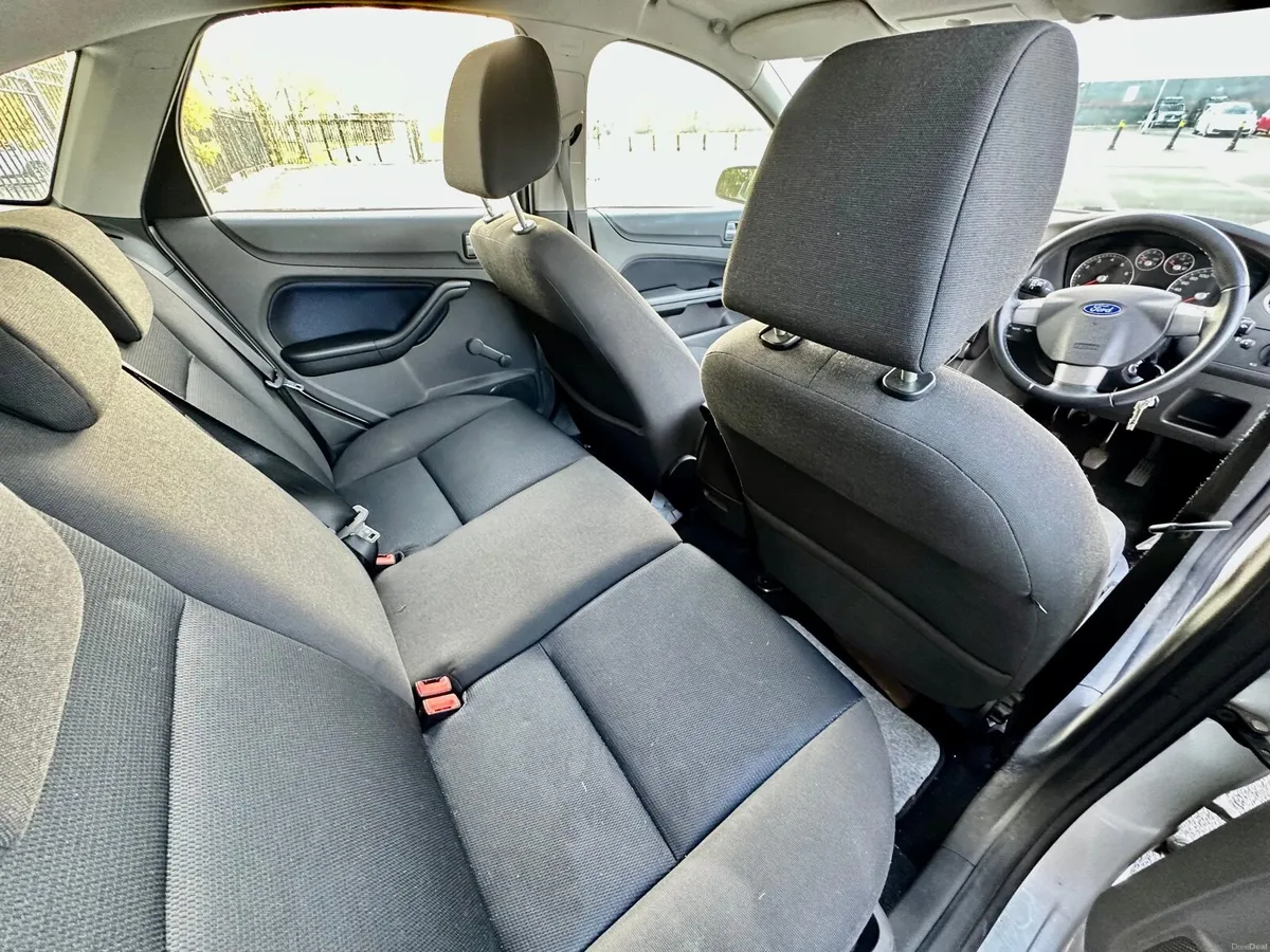 Ford Focus 2006 - Image 4
