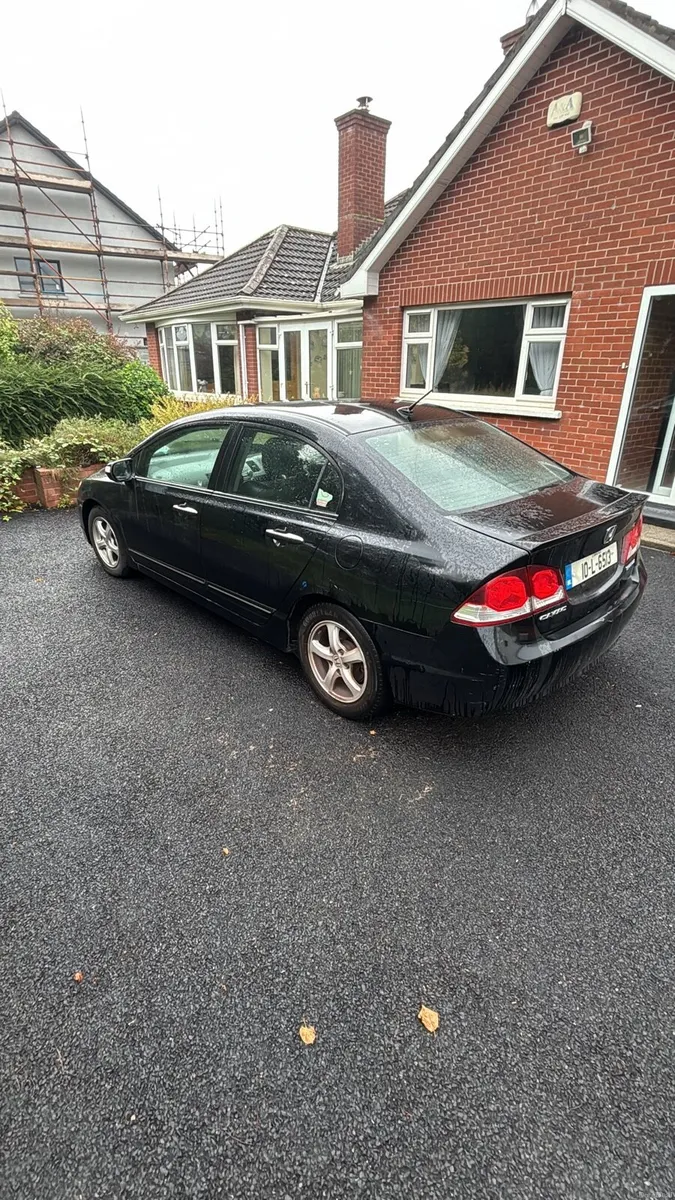 Honda Civic Automatic Hybrid 2010 - Image 4