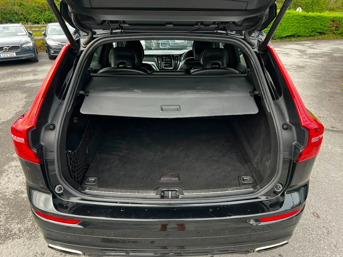 Volvo XC60 2019 - Image 6