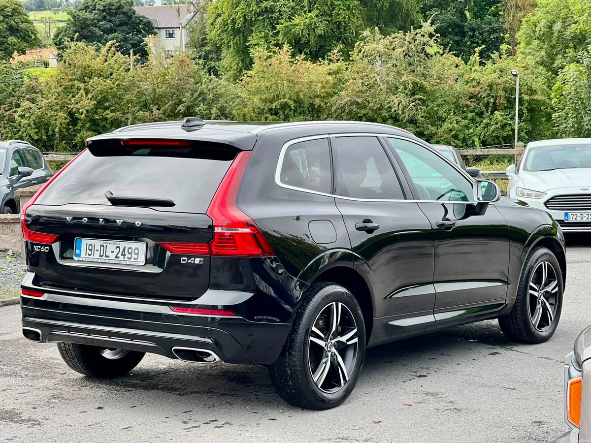 Volvo XC60 2019 - Image 2