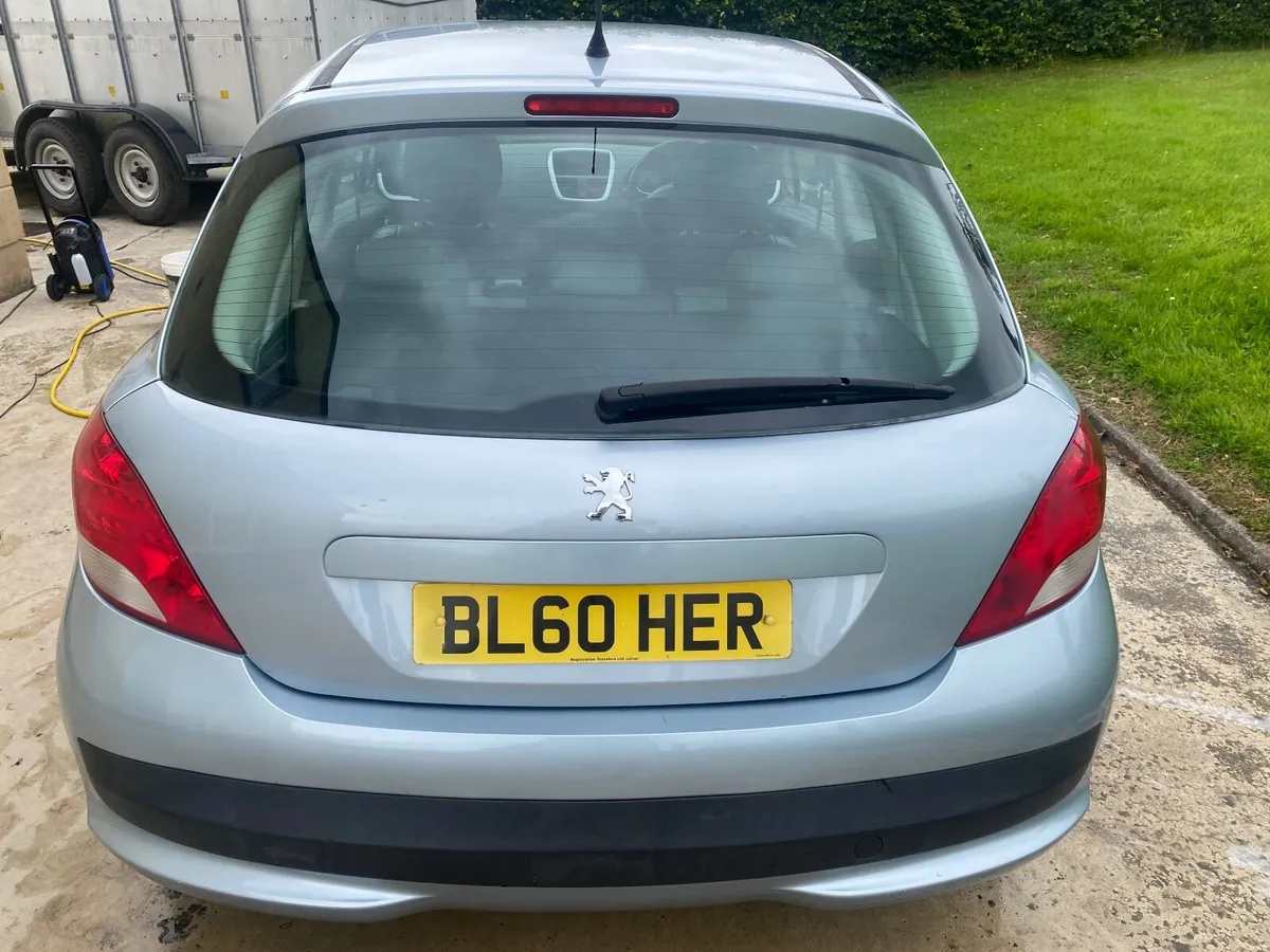 Peugeot 207 2011 - Image 3