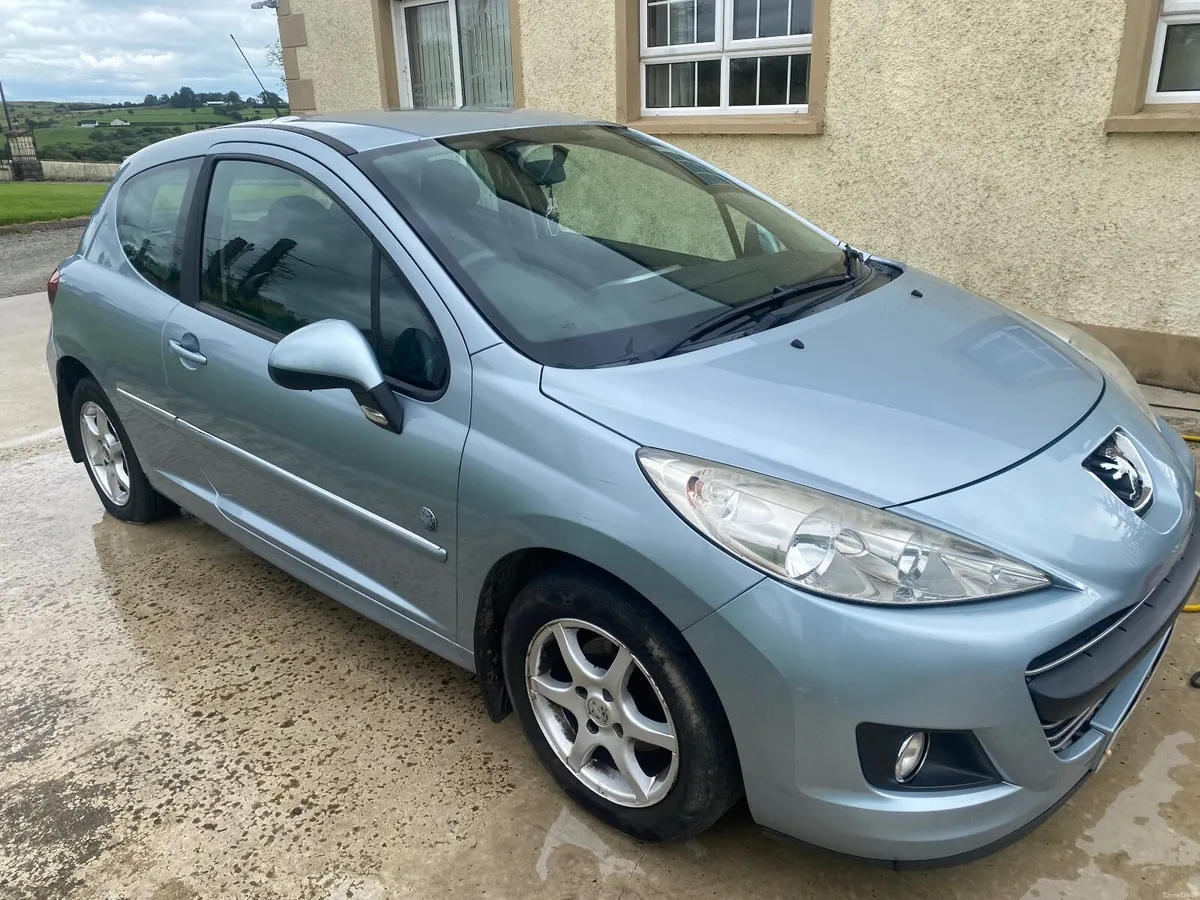 Peugeot 207 2011 - Image 1