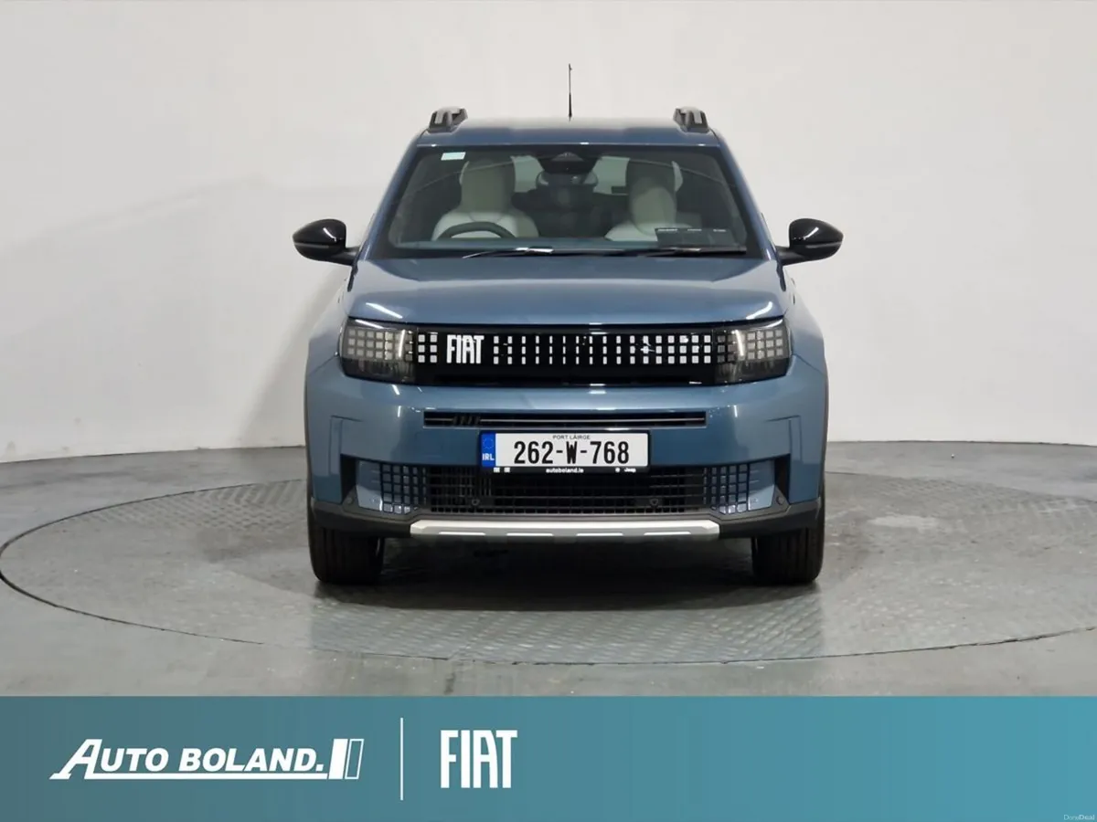 Fiat Panda Grande "La Prima" Hybrid - Image 2