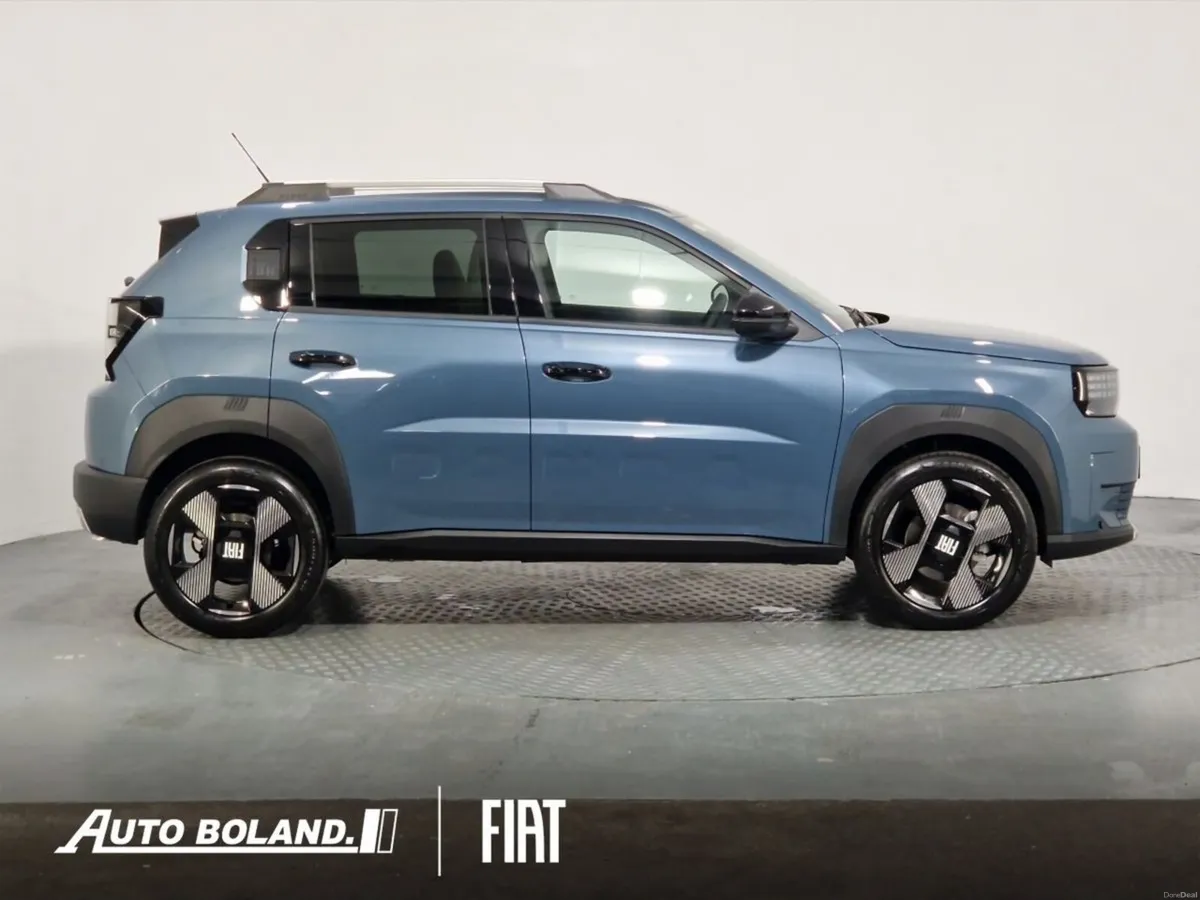Fiat Panda Grande "La Prima" Hybrid - Image 4