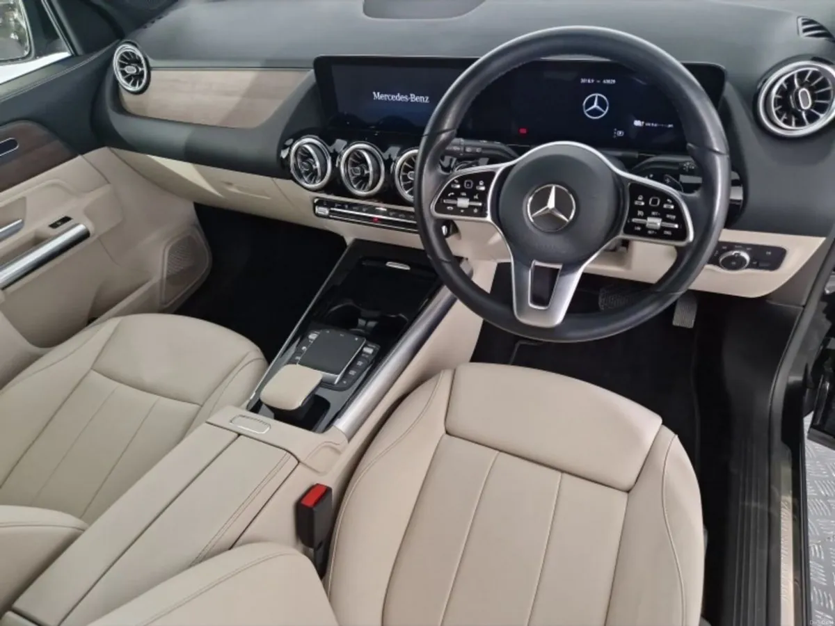 Mercedes-Benz GLA PHEV Progressive - Image 3