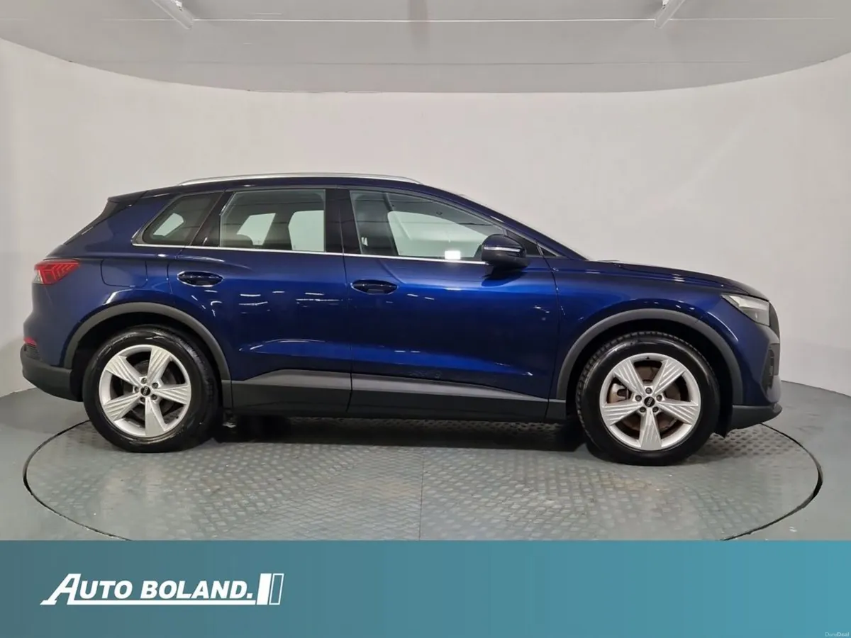 Audi Q4 e-tron Advance - Image 2