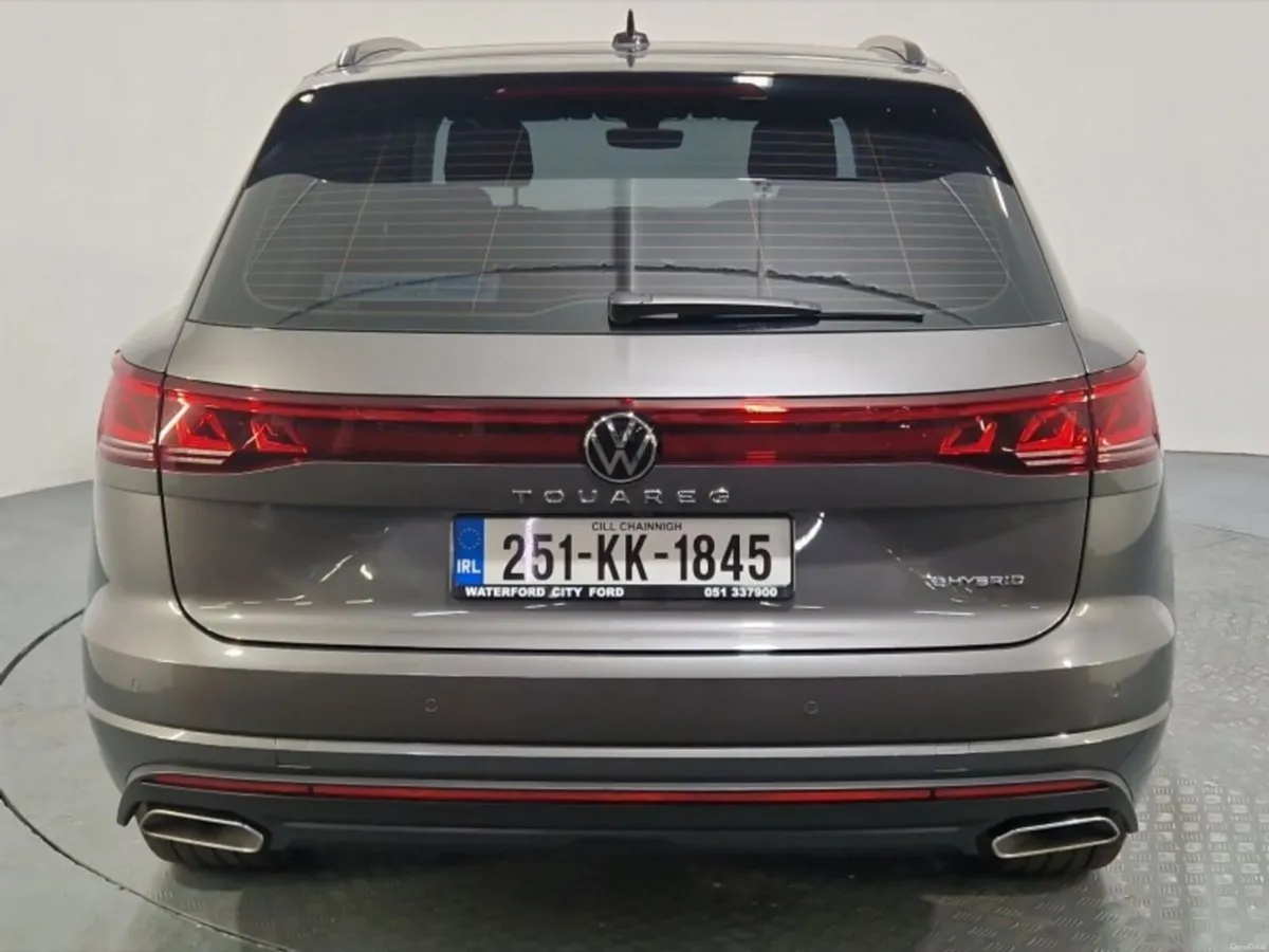 Volkswagen Touareg 3.0 TSI PHEV ELEGANCE - Image 6