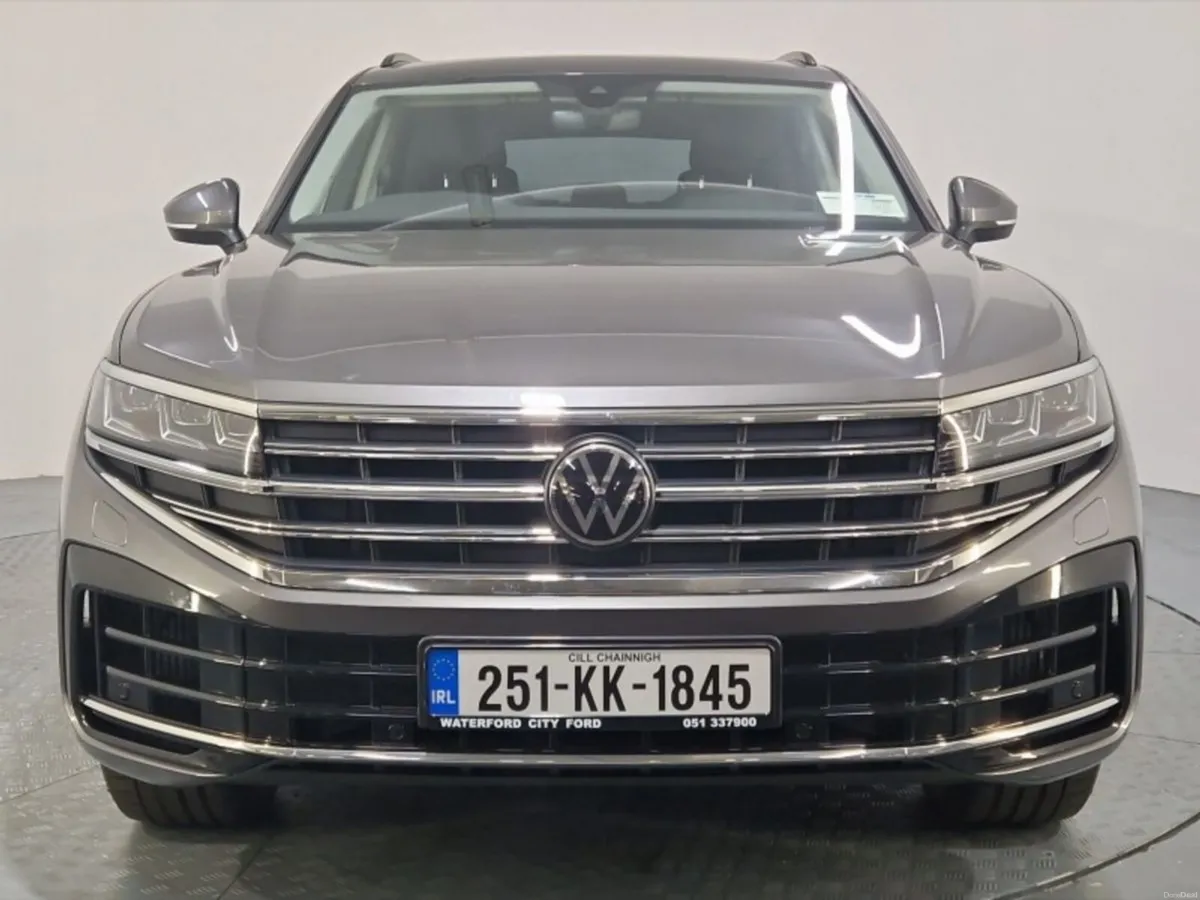 Volkswagen Touareg 3.0 TSI PHEV ELEGANCE - Image 2