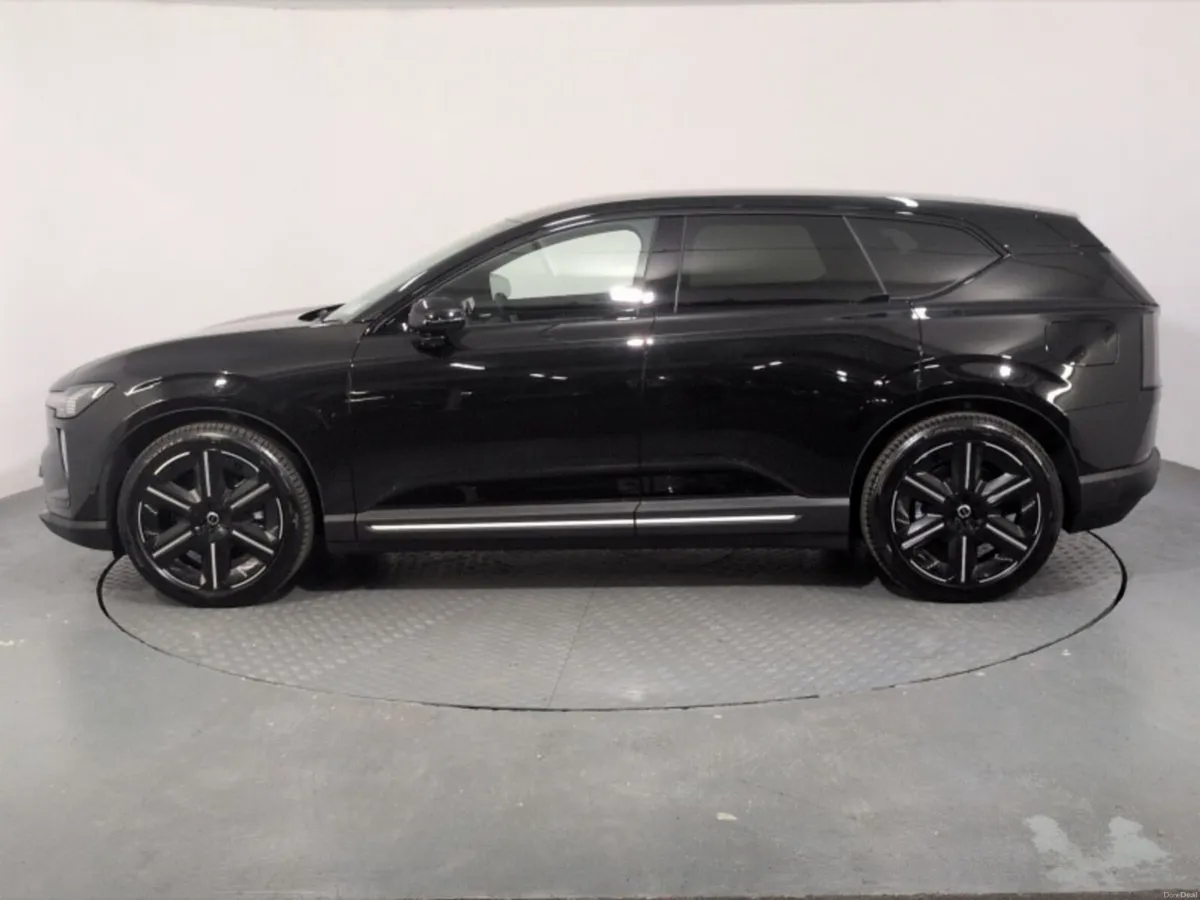 Volvo EX60 P10 AWD Ultra - Image 5