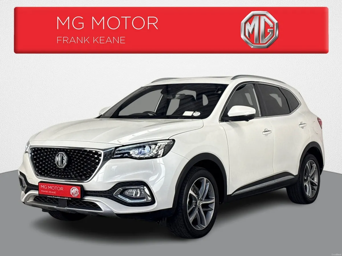 MG HS PHEV - EXCLUSIVE **BLACK AND RED FULL LEATHE - Image 6