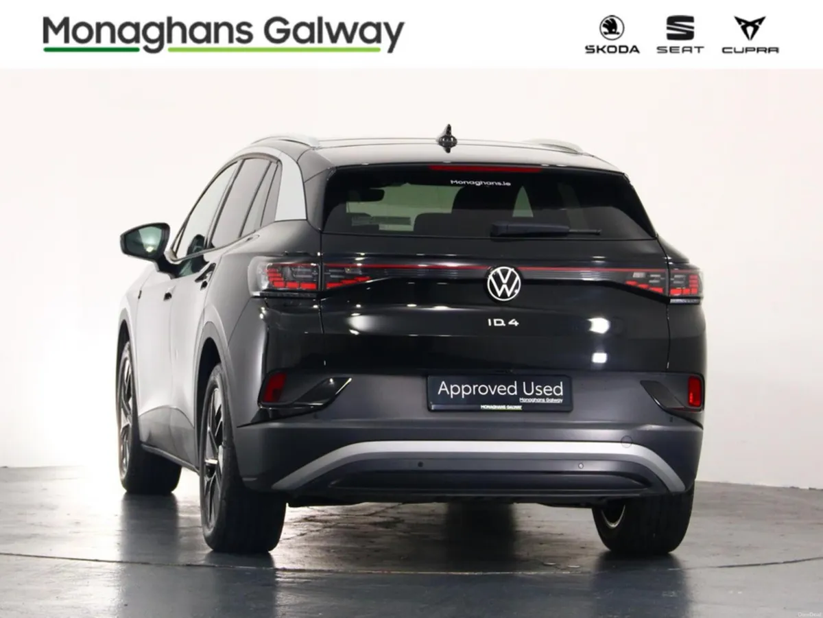 Volkswagen ID.4 LIFE 52KWH AUTO - Image 5