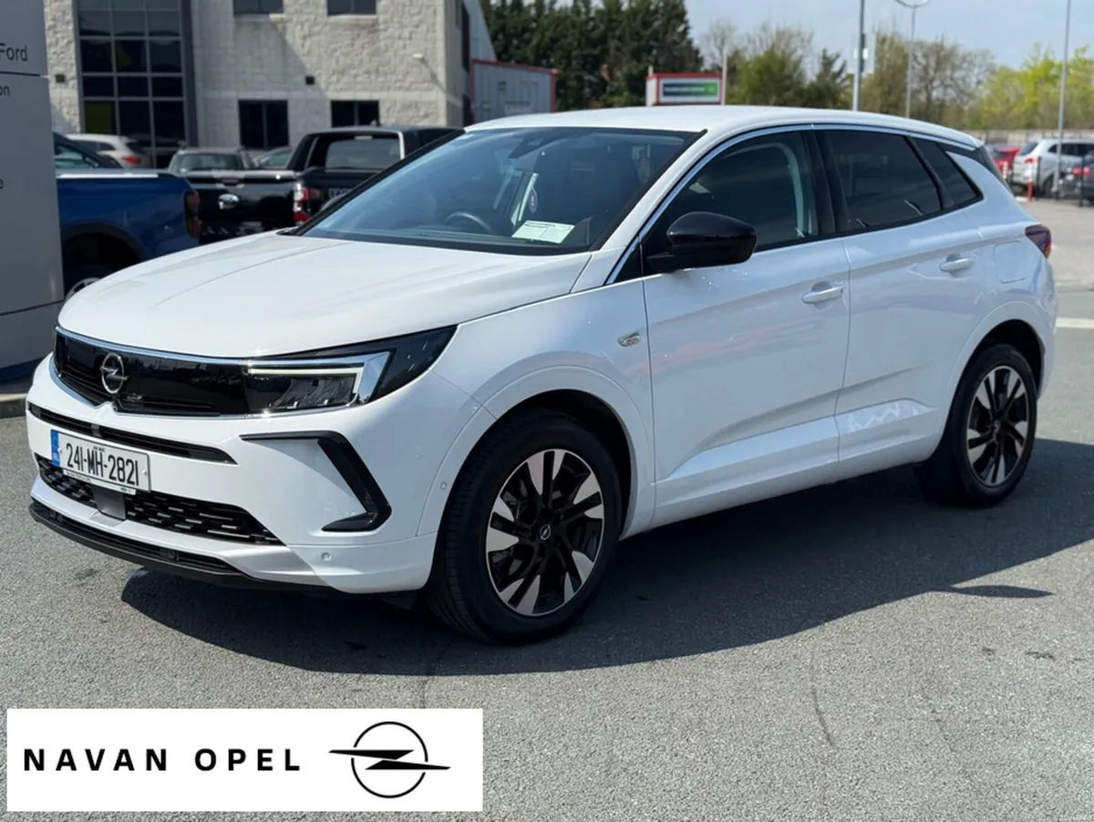 Opel Grandland X Elegance Plug-in Hybrid 1.6T 225P - Image 3