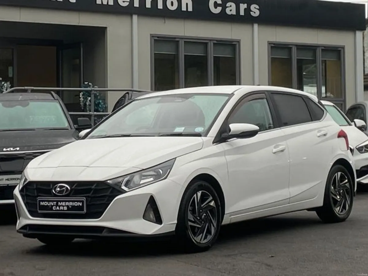 Hyundai i20 Deluxe Plus 5DR - Image 1