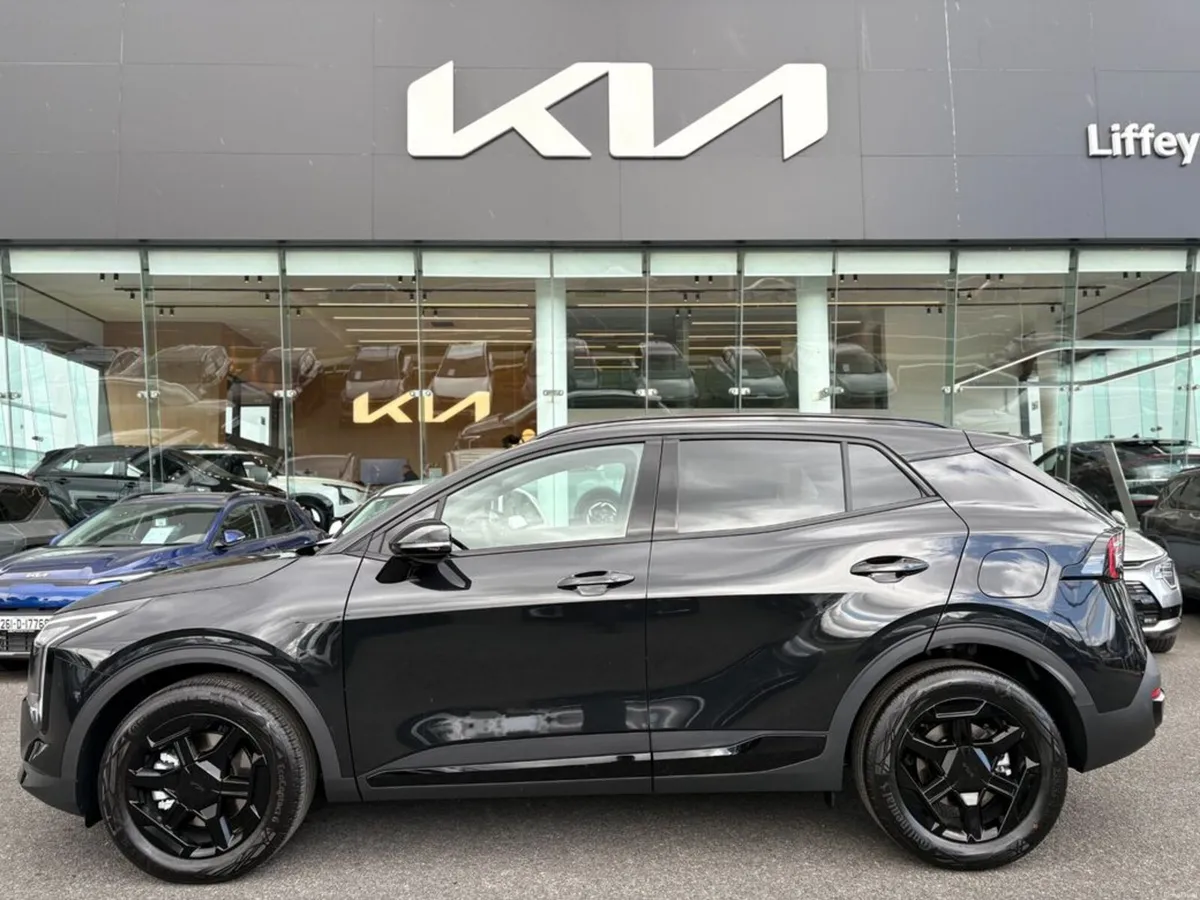Kia Sportage 1.6 HEV Black Edition (0% Finance ava - Image 3