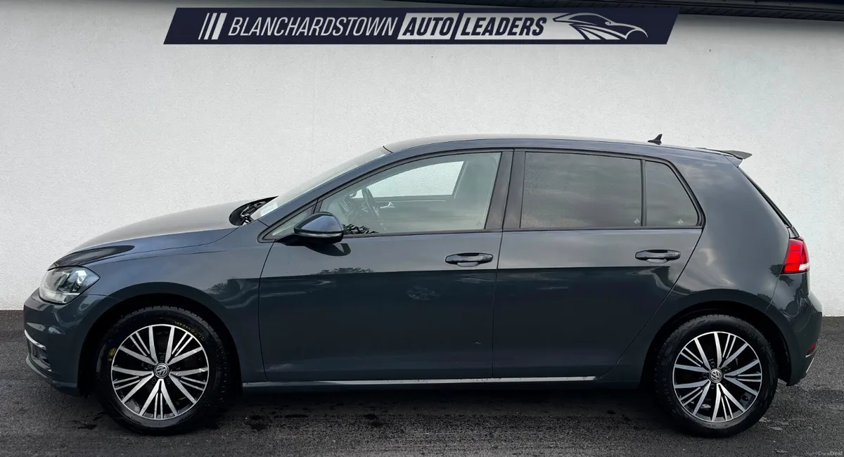 VOLKSWAGEN GOLF 1.6 TDI SE 115PS DSG AUTO - Image 2