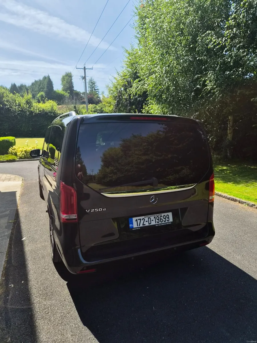Mercedes-Benz V-Class 2017 - Image 3