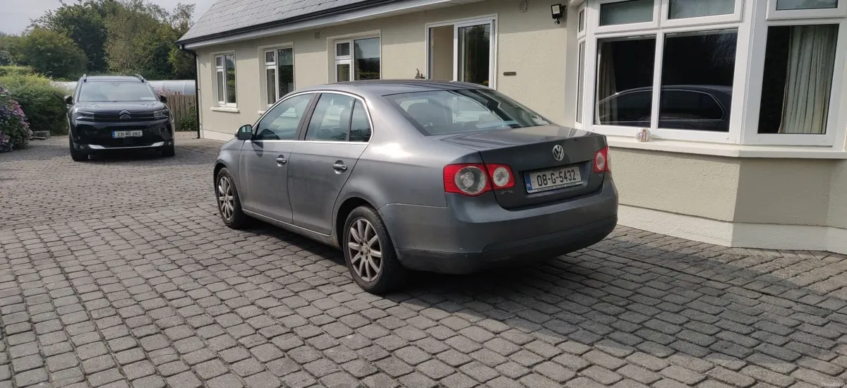 Volkswagen Jetta 2008 - Image 4