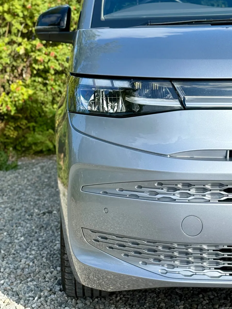 2024 Volkswagen Multivan eHybrid PHEV 218HP Auto - Image 5