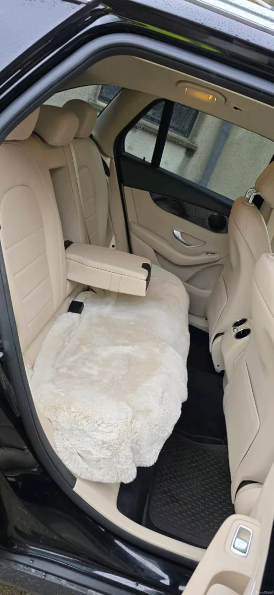 GLC 200d, perfect condition, Full history - Image 5