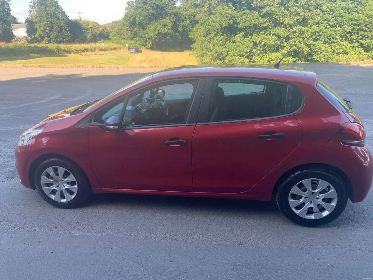 Peugeot 208 2016 - Image 5