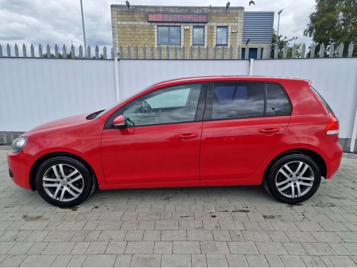 Volkswagen Golf 1.2 PETROL AUTO - Image 6