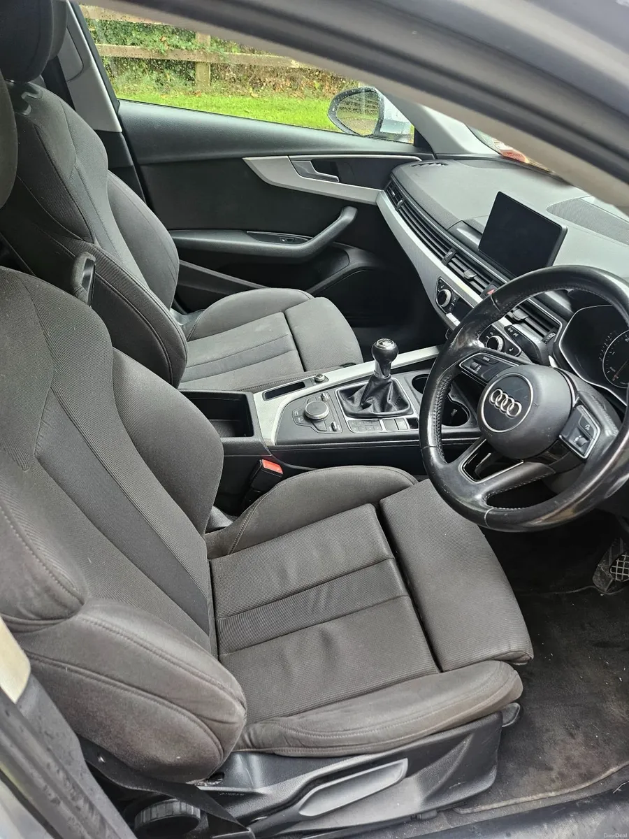 Audi A4 2016 - Image 5