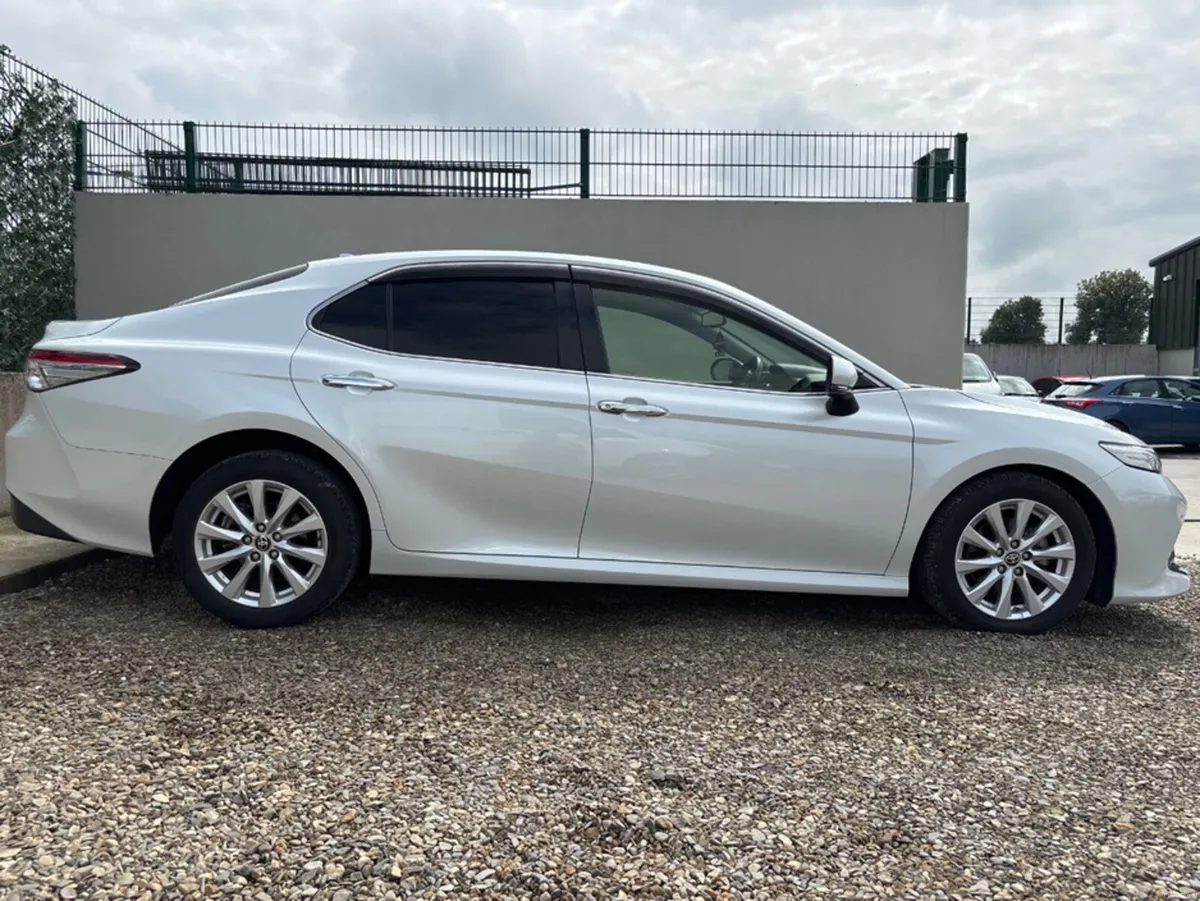 Toyota Camry Camry - Image 2