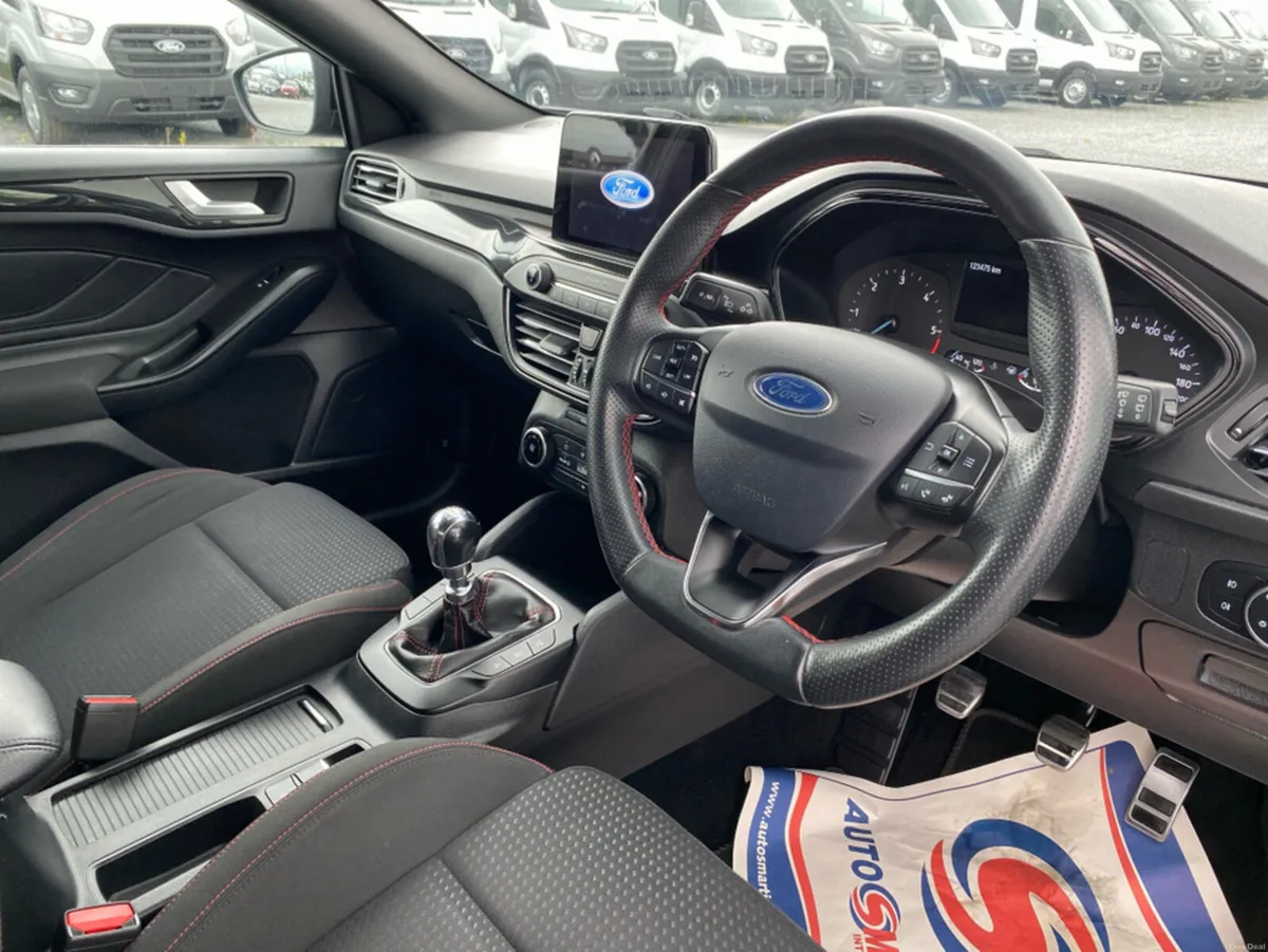 Ford Focus ST-LINE 1.5 TDCI 125PS 6SPEED 5DR - Image 6