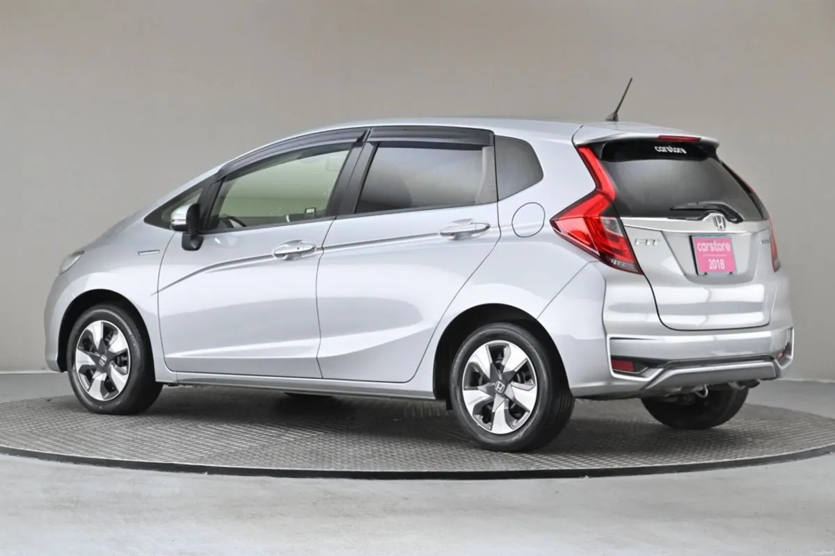 Honda Fit 1.5 HYBRID AUTO **9" ANDROID CAR PLAYER* - Image 6