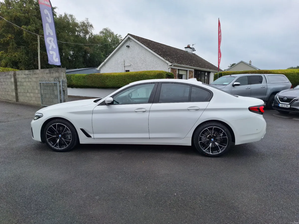 BMW 5-Series *Black Leather/Upgraded Alloy Wheels - Image 5