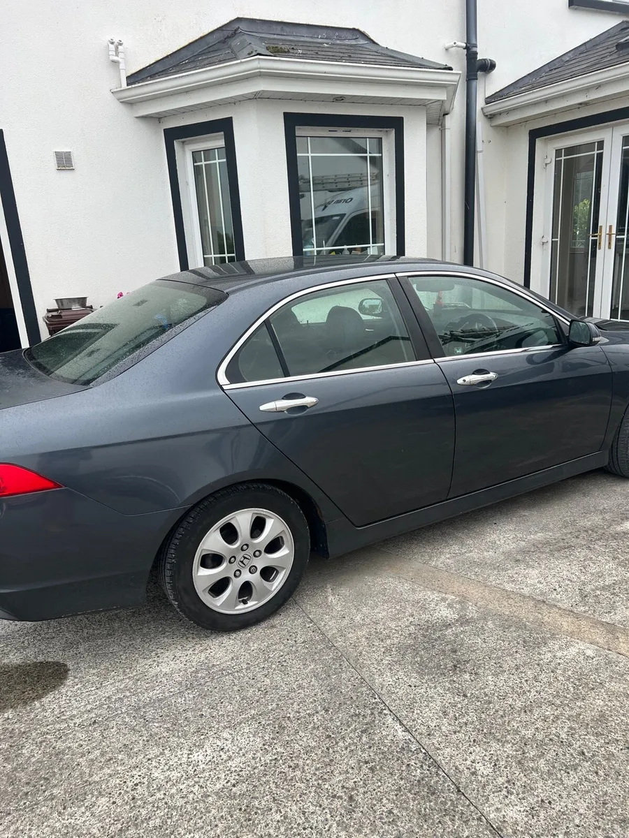 Honda Accord (sunroof) (No NCT) - Image 4