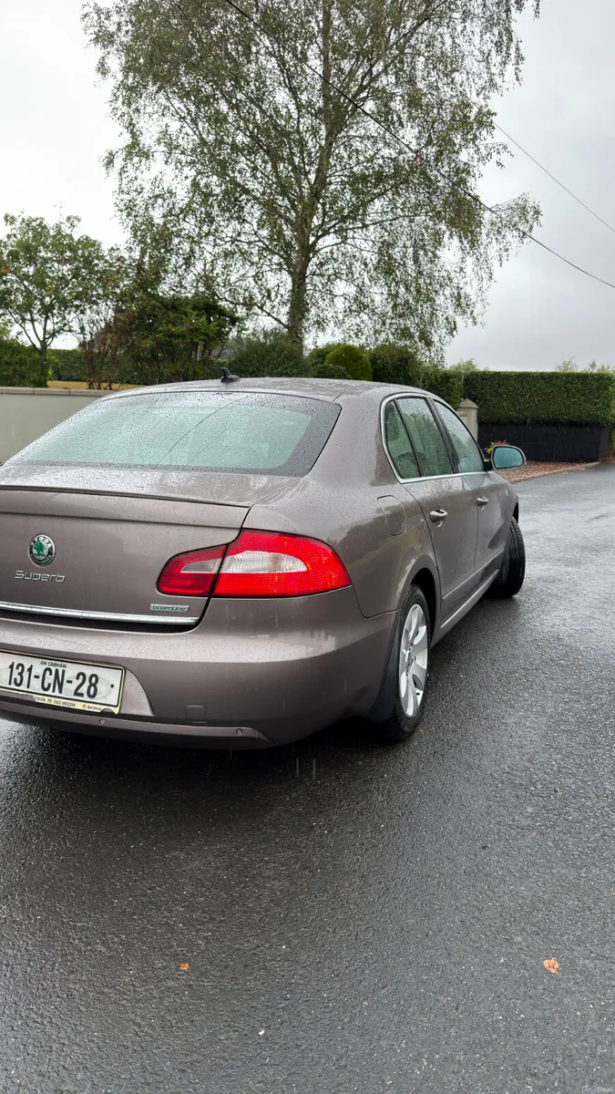 Skoda Superb 2013 - Image 5