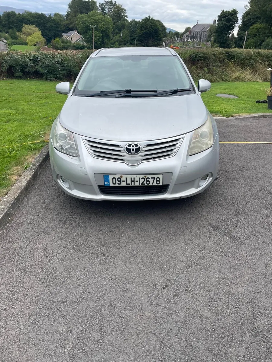 Toyota Avensis 2009 - Image 1