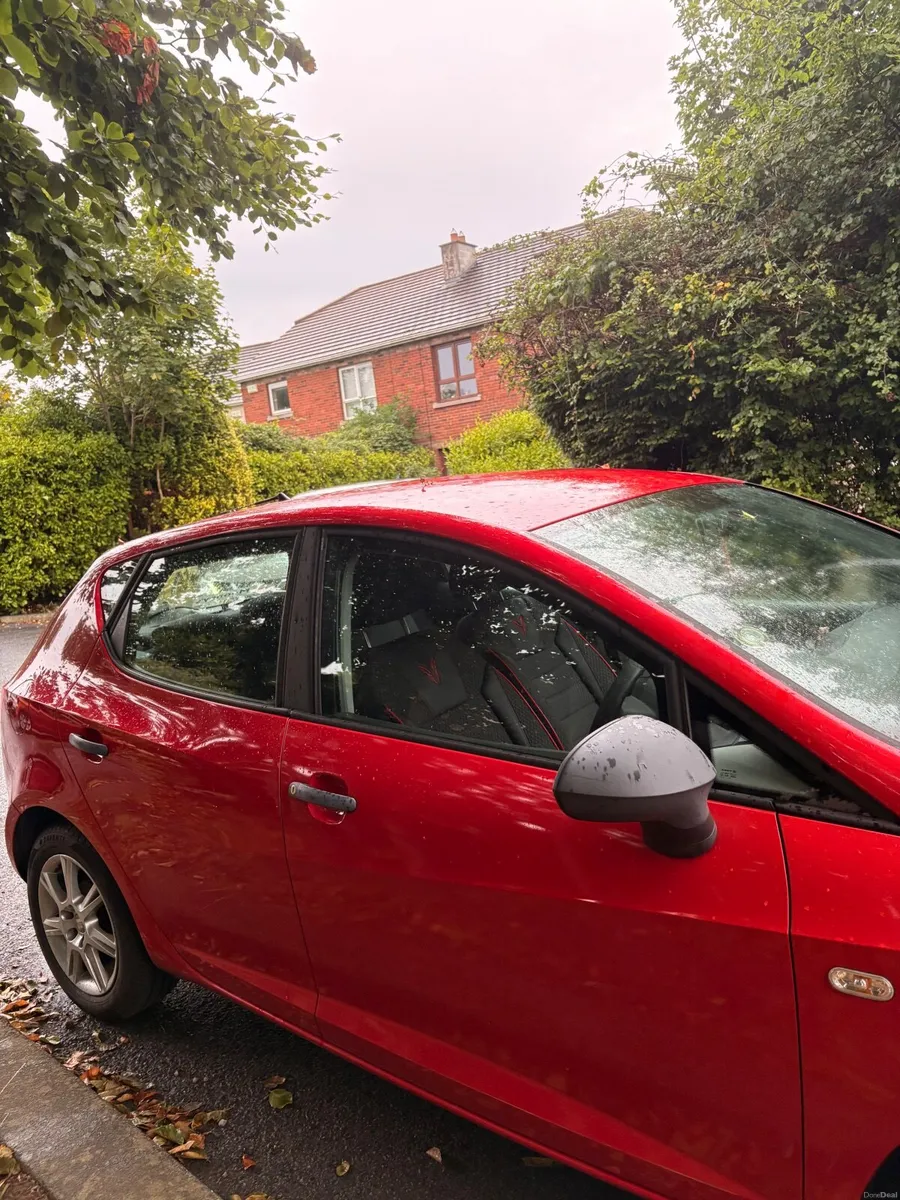 SEAT Ibiza 2011 - Image 1