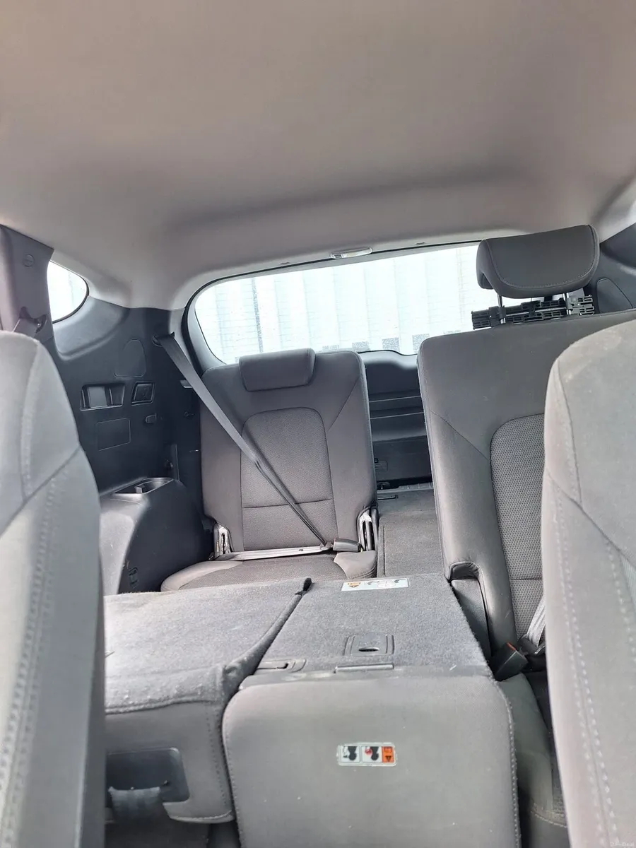 2013 Sante Fe Comfort 7 seater - Image 6