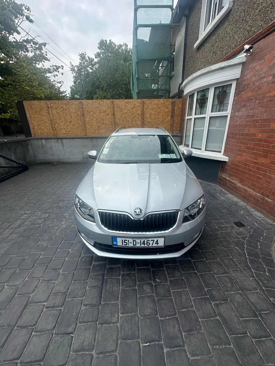Skoda Octavia Estate - Image 2
