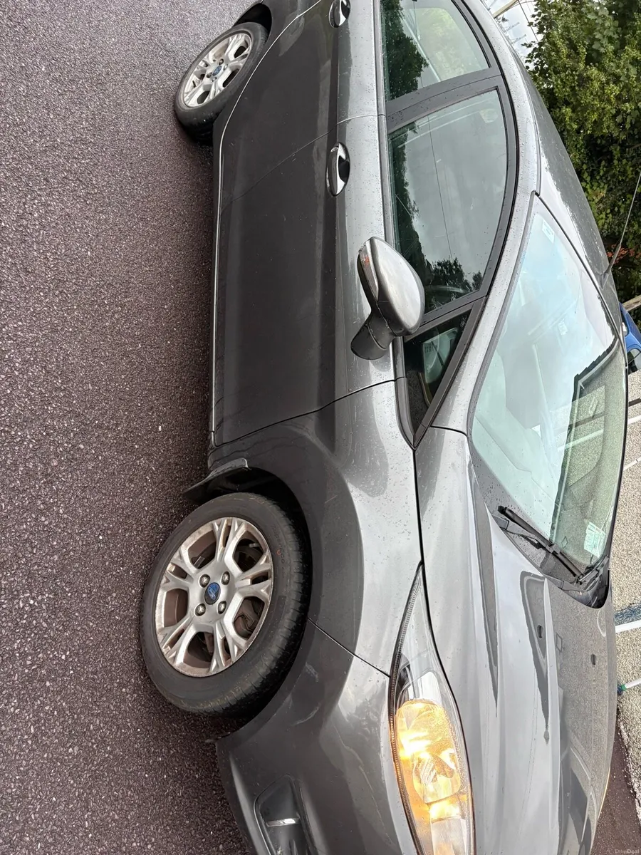 Ford Fiesta - Image 4