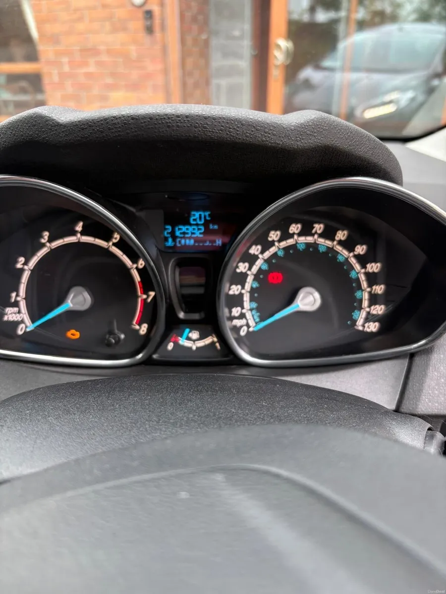 Car - Image 5