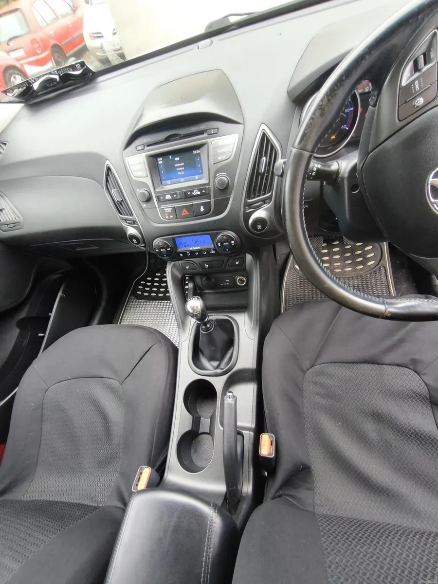 2015 Hyundai ix35 1.7 CRDi Executive - Image 4