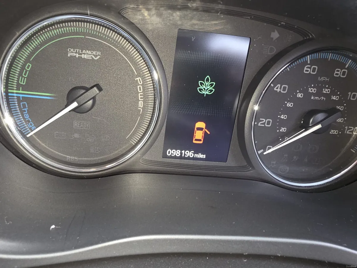 Mitsubishi outlander taxed ncted full service - Image 3