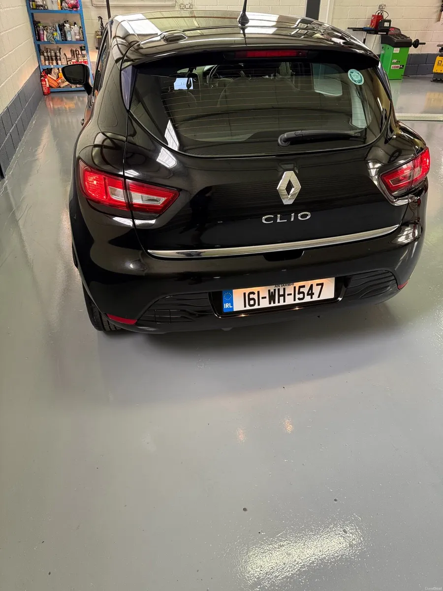 Renault Clio - Image 4
