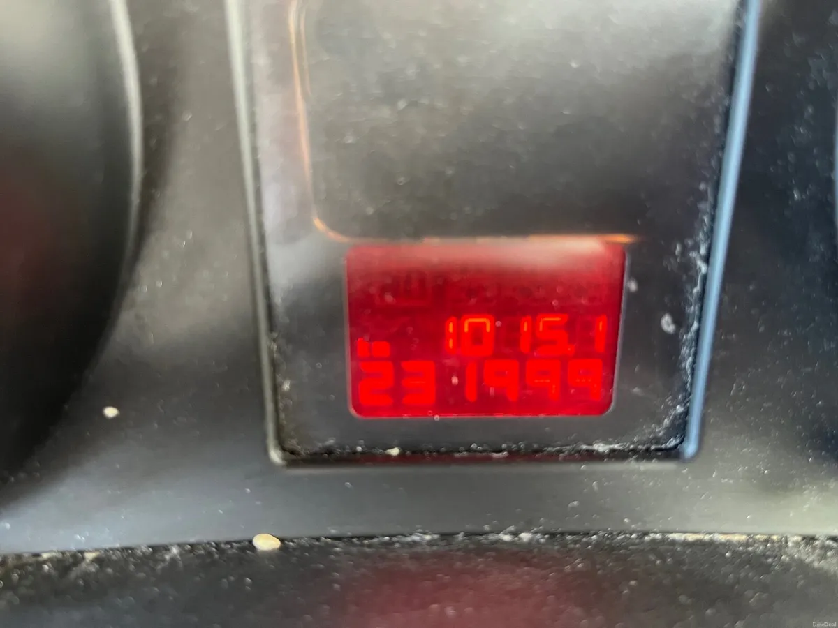 Vauxhall Meriva 2011 - Image 2