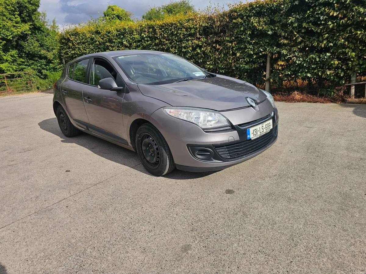 2013 Renault Megane - Image 2