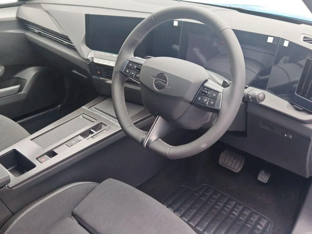 Opel Astra Hybrid GS 1.2 turbo 136hp automatic MY2 - Image 5