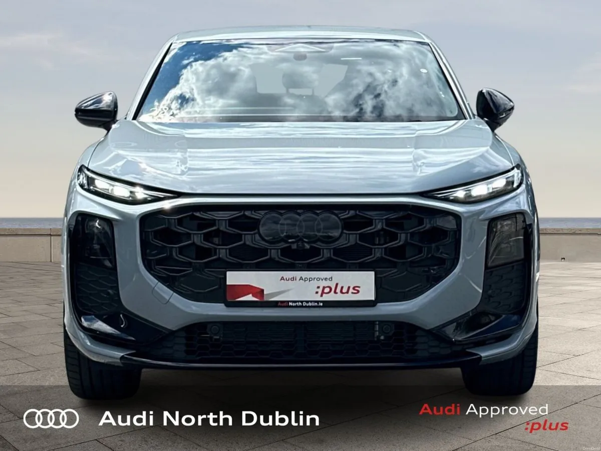 Audi Q3 Q3 Sportback S line e-hybrid  200 kW S tro - Image 2