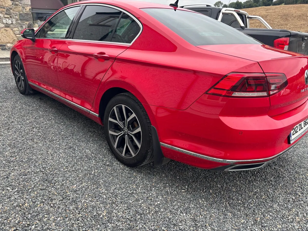 Volkswagen Passat elegance - Image 2