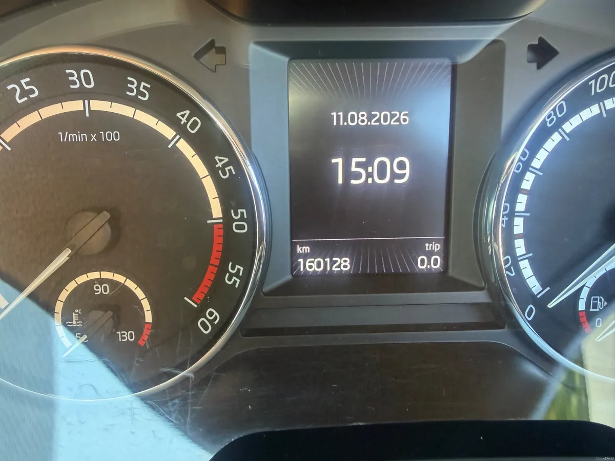2016 Skoda Octavia VRS low kilometres - Image 6