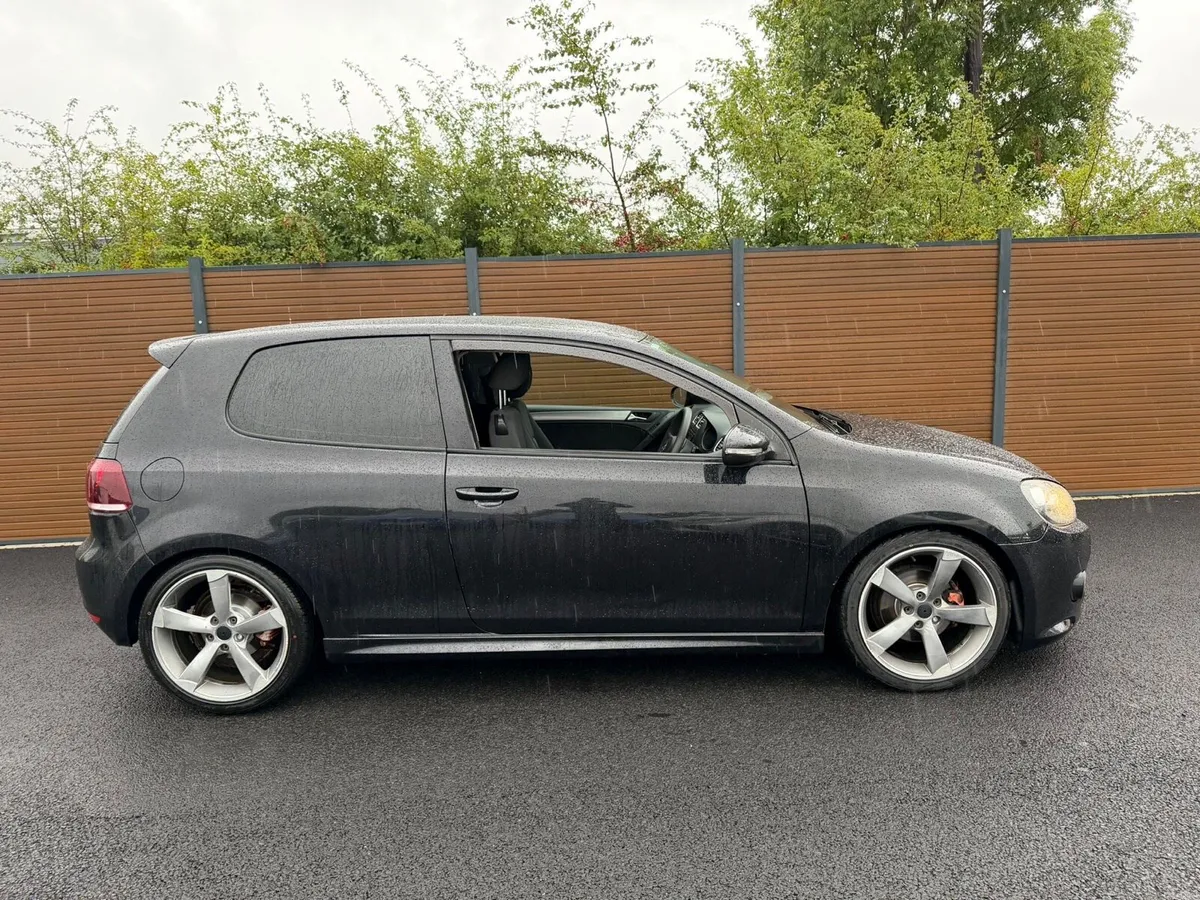 2011 Volkswagen Golf 1.6 tdi - Image 3